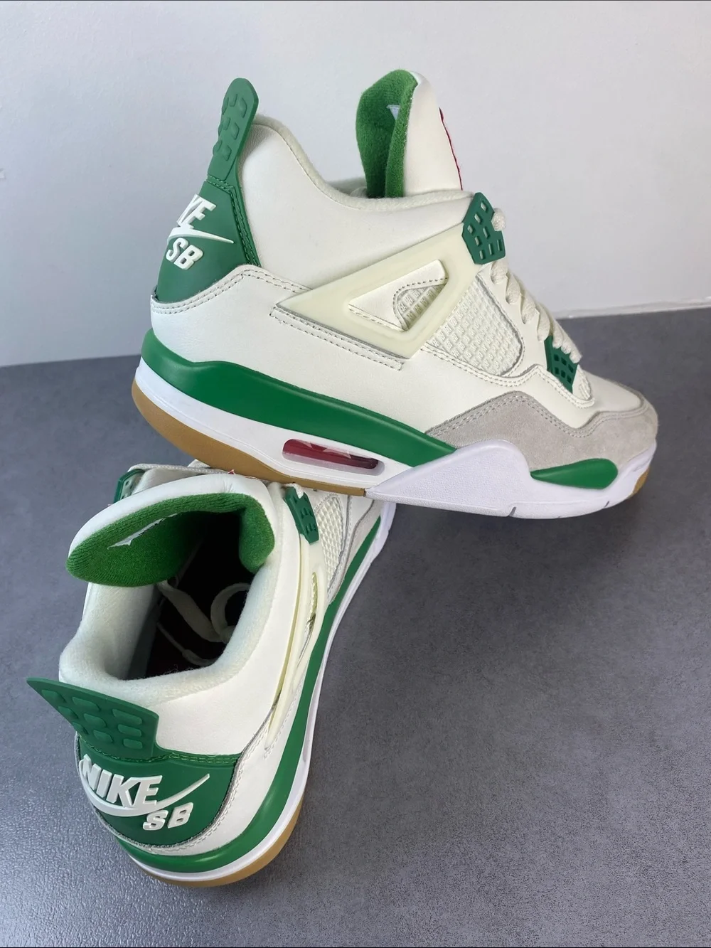 Jordan Men’s White, Green & Red Retro High-Top Sneakers